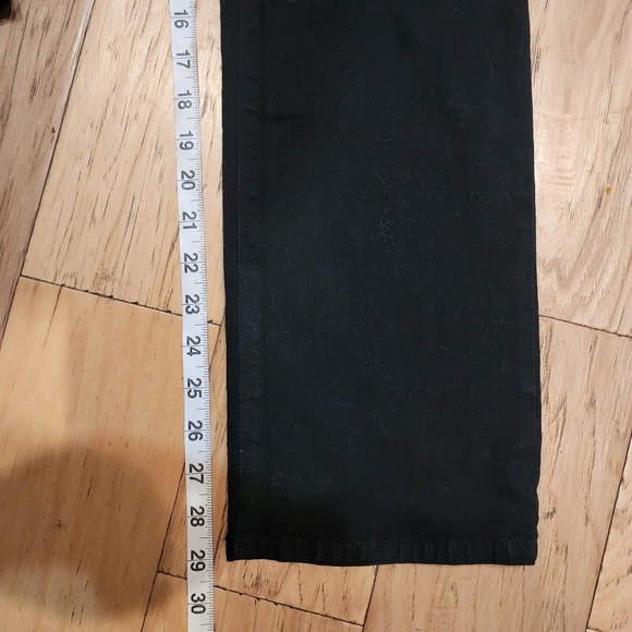 NYDJ Marilyn Straight Black Denim Jeans Five Pocket Design Size 6P - Picture 8 of 8